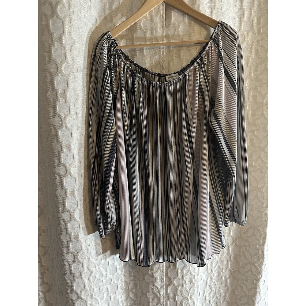 Avenue Top Women's 22/24 Off The Shoulder Puff Sleeves Striped Pleated Blouse
